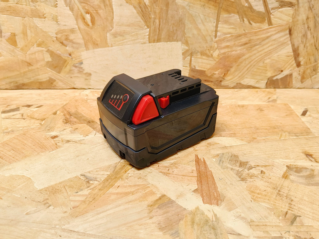Milwaukee GPS Battery Tool Tracker