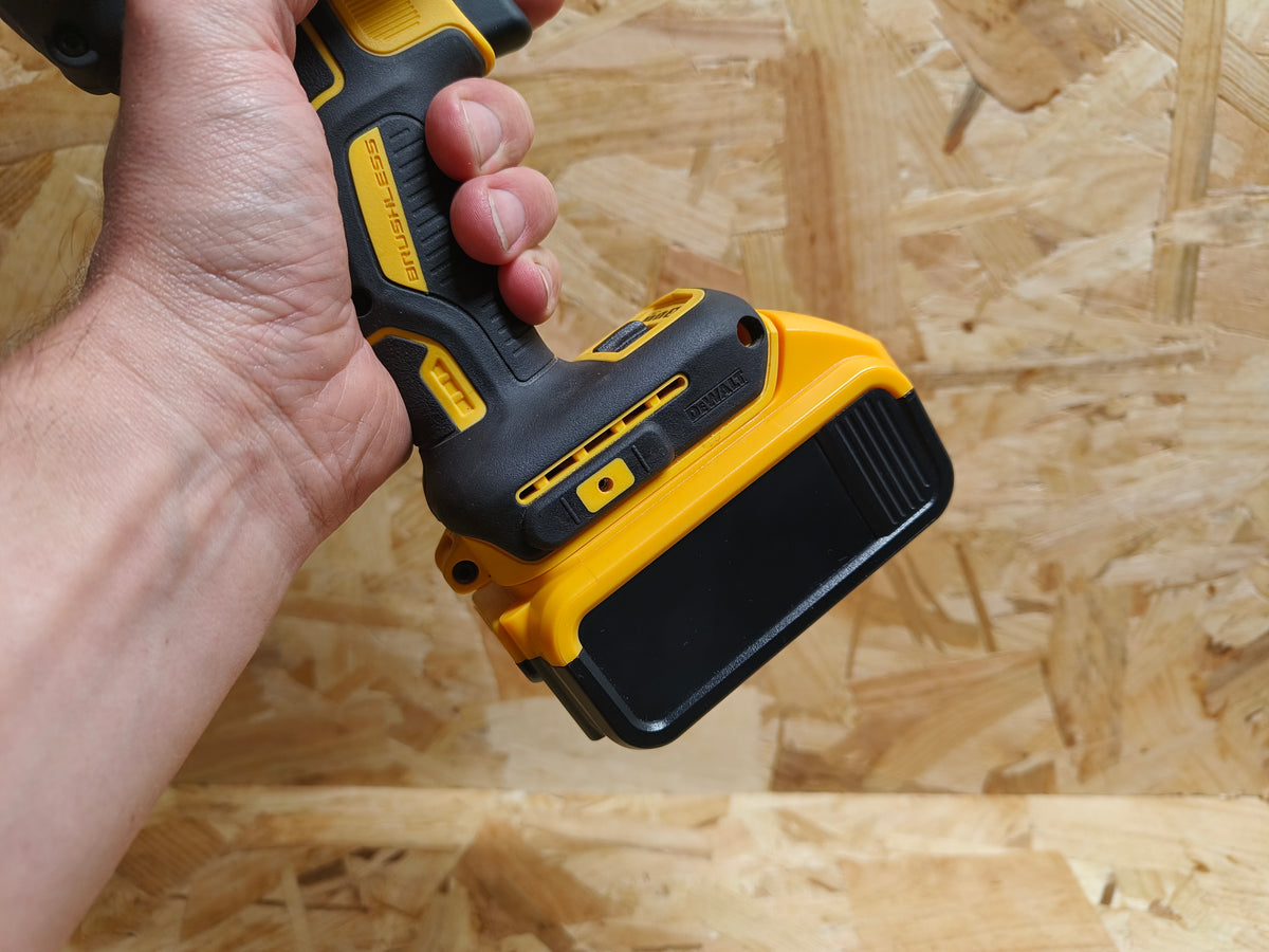 dewalt gps power tool battery tracker