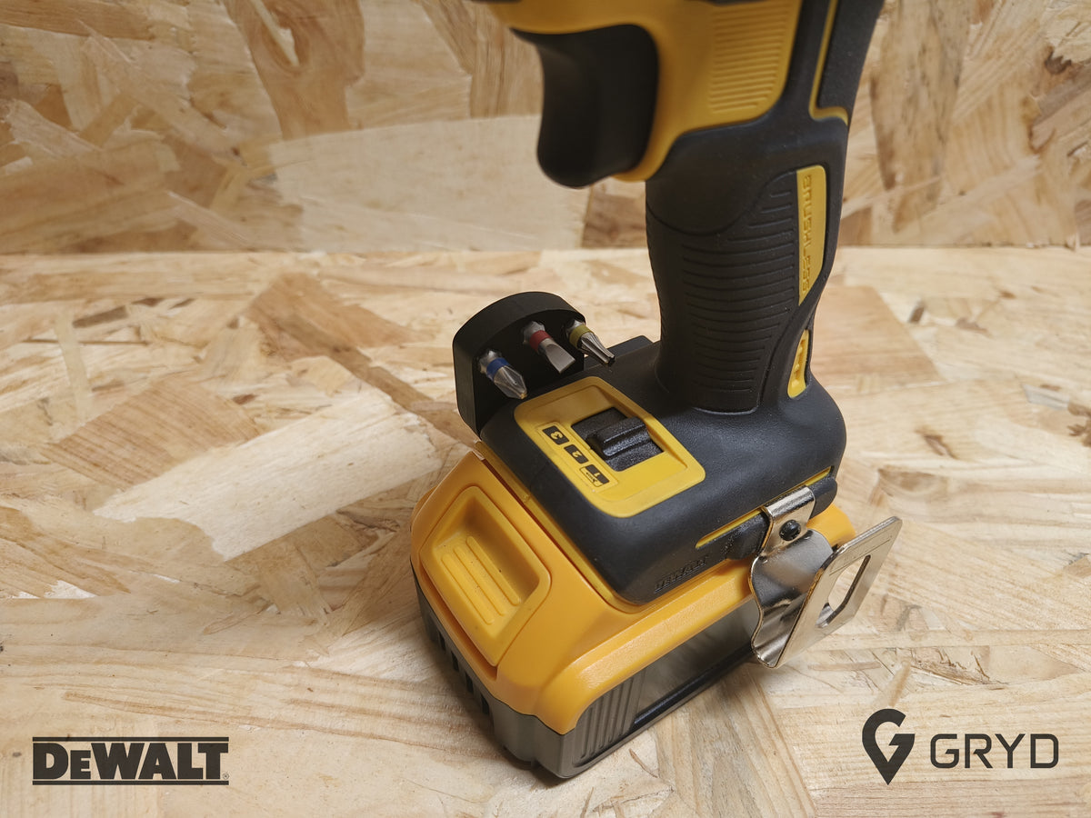dewalt magentic bit holder with built in air tag