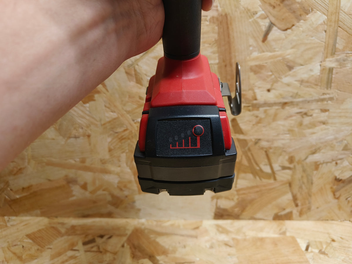 milwaukee gps power tool battery tracker